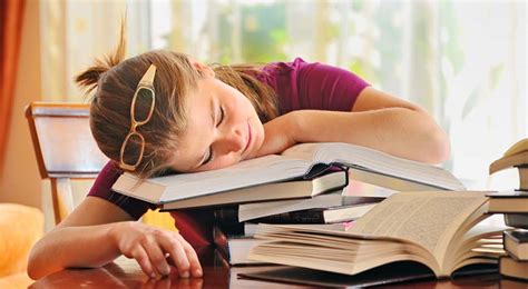 ders çalışırken uykunun gelmemesi için ne yapılır